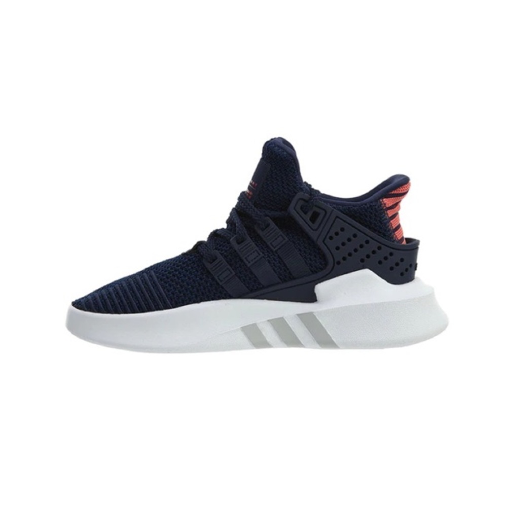 •adidas